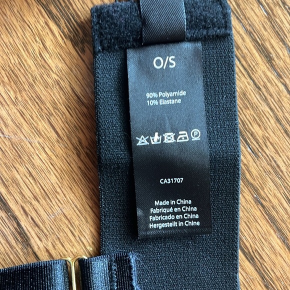 Allure Black Lace Bra - Picture 7 of 7